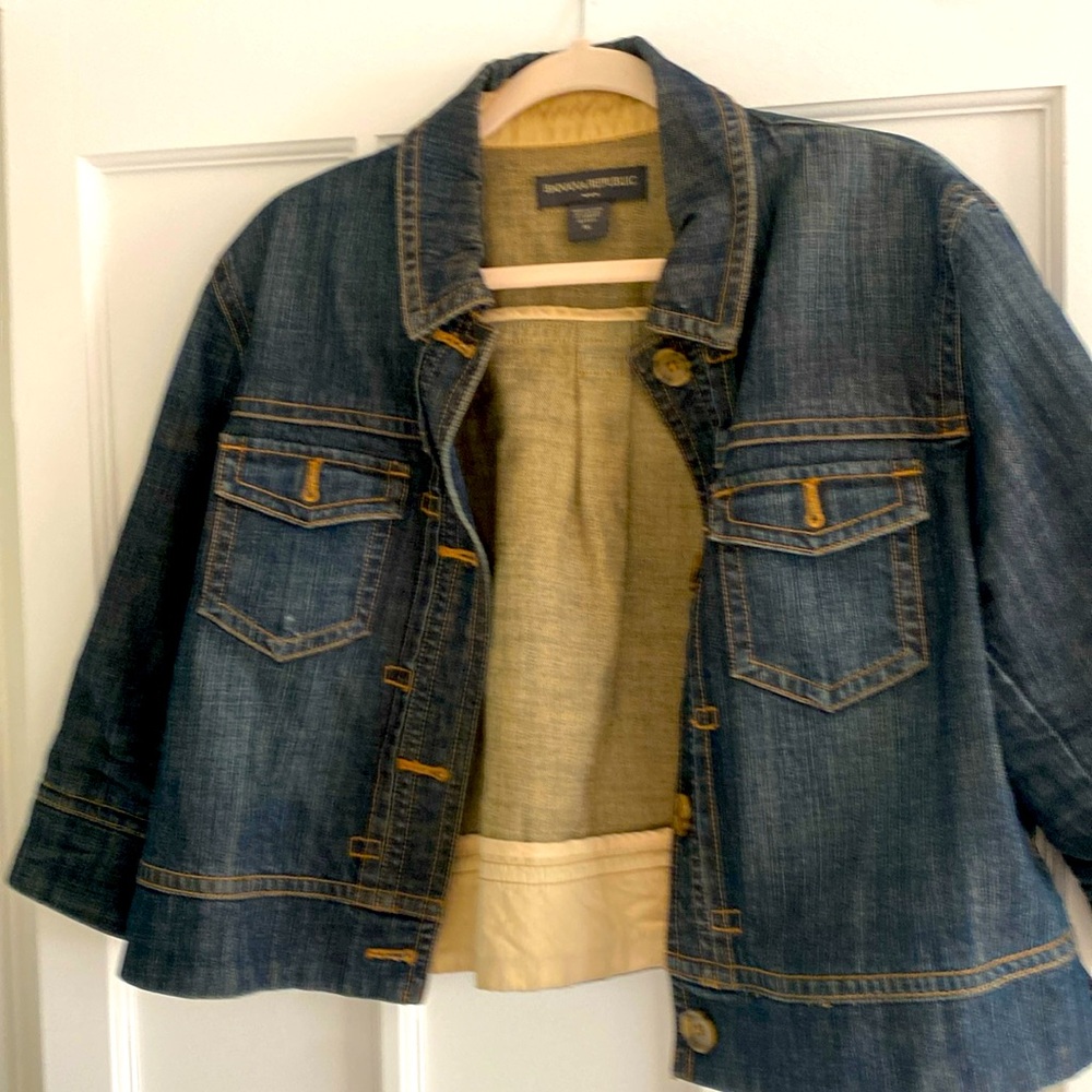 Banana Republic jeans jacket from the 2007 collection. Fabulous quality Size XL